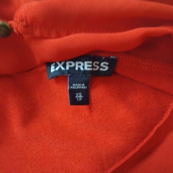 Express Women's XS Red Pleated Short Sleeve Red Pullover Blouse Keyhole Back - Picture 5 of 6